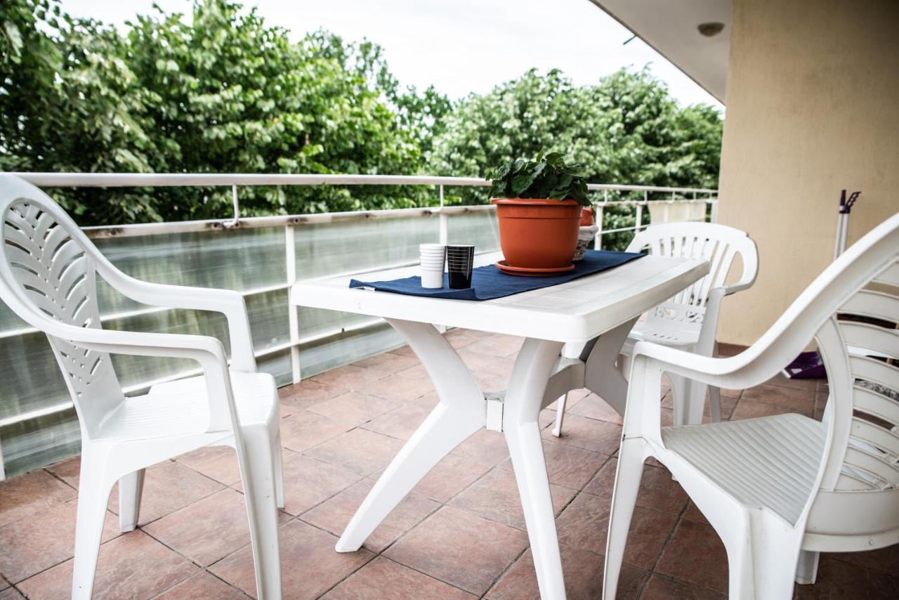 Club Onix Apartments Neptun Esterno foto