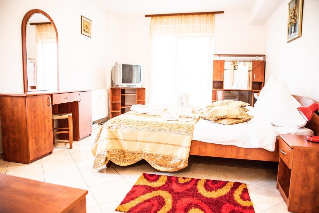 Club Onix Apartments Neptun Esterno foto