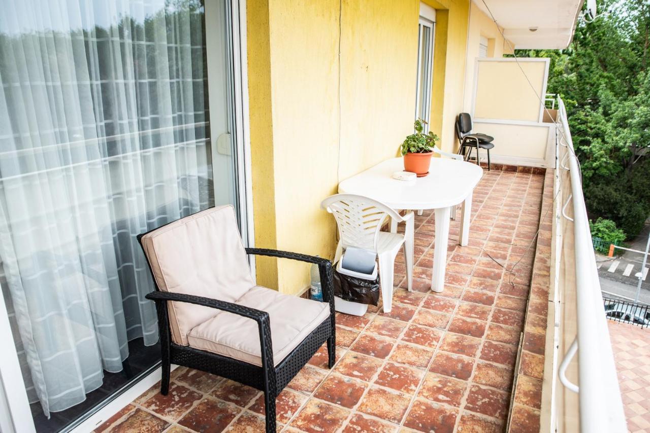 Club Onix Apartments Neptun Esterno foto