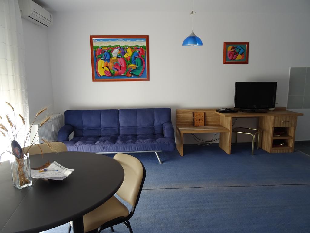 Club Onix Apartments Neptun Esterno foto